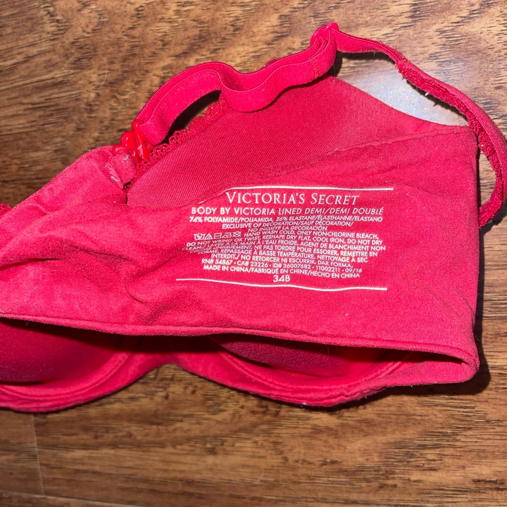 💓 vs bra - Picture 7 of 8